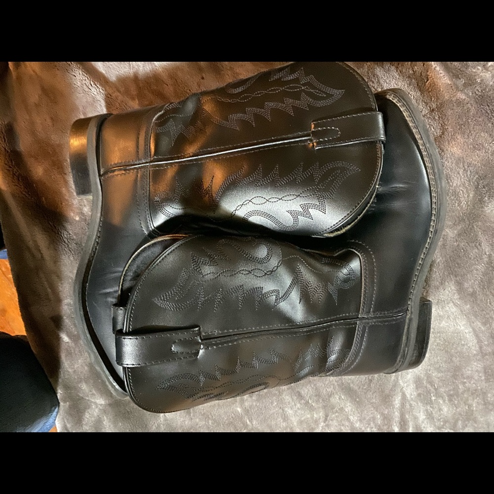 Western Boots - image 4